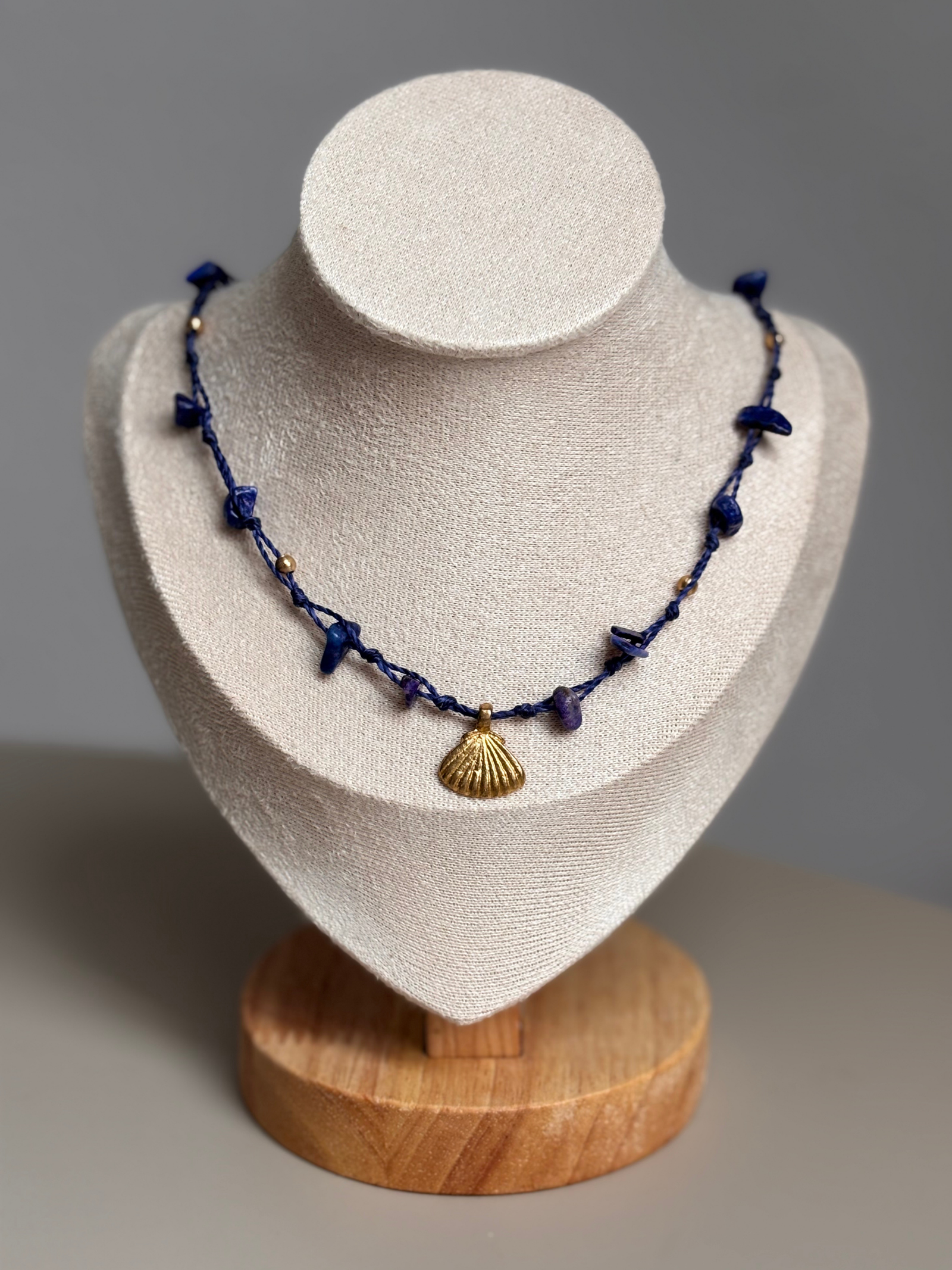 Makramee Kette Eugenie mit Lapislazuli 